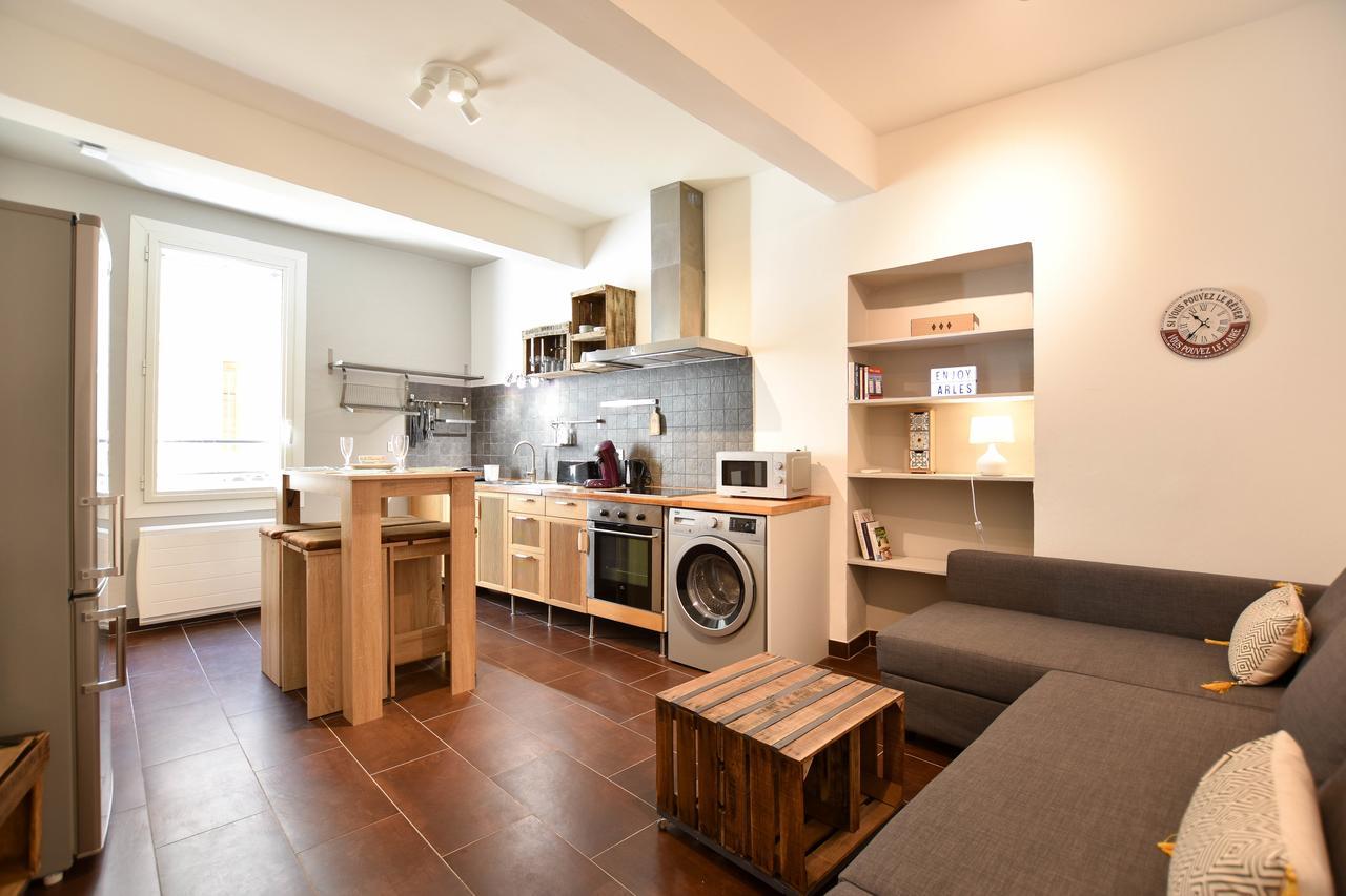 Succes - Tres Beau Duplex- Coeur D'Arles- Climatisation Apartment Exterior photo